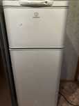 Холодилник indesit