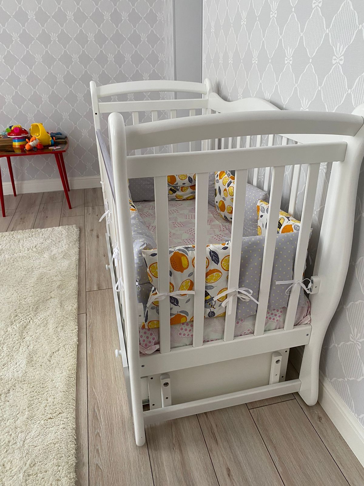 Продаётся детская кроватка
