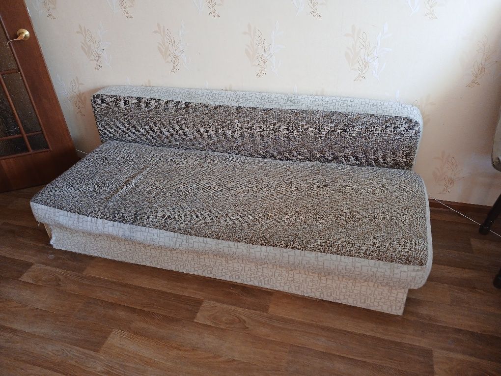 Продам диван 7000тг