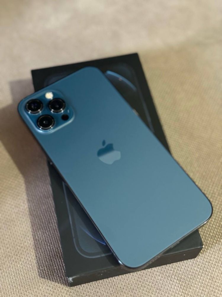 Iphone 12pro Max в отличном состоянии