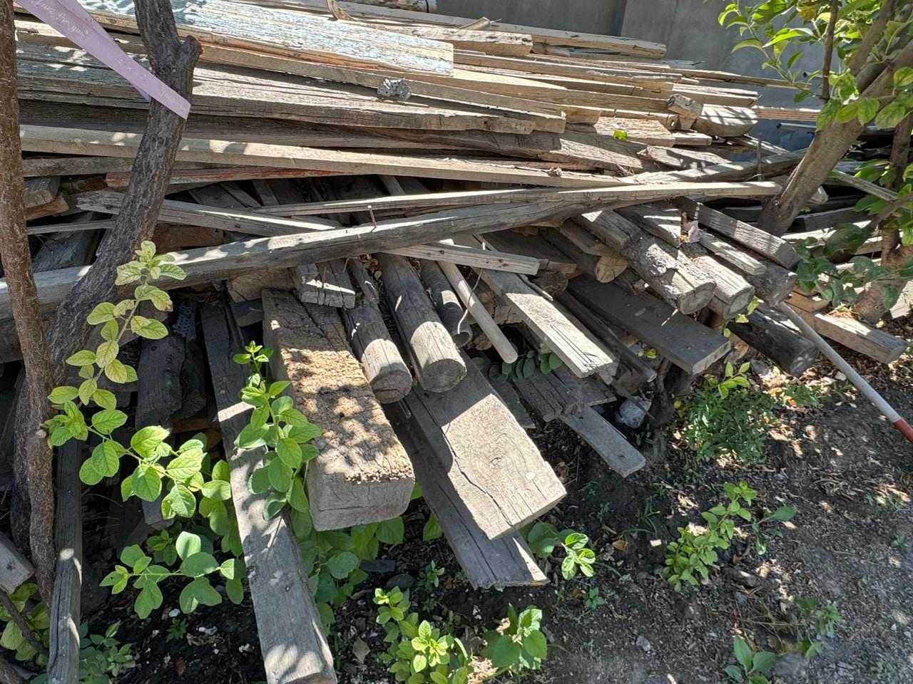 Ағаш тақта,бөренелер сатылады бағасы келісімді
