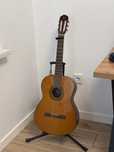 Продам классичекую гитару Takamine GC3