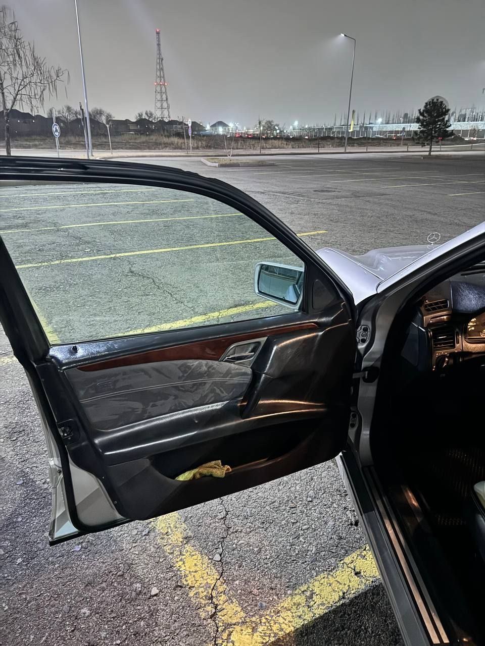 Мерседес  E 210  продается