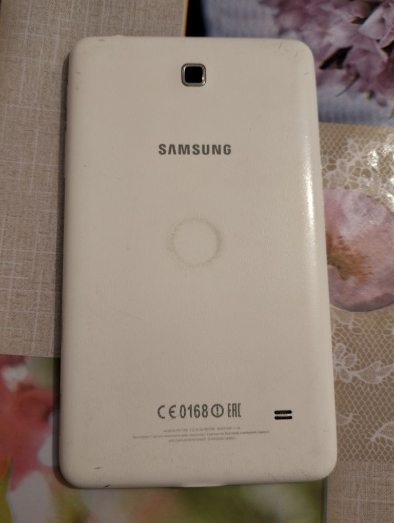 Планшет Самсунг SM-T239