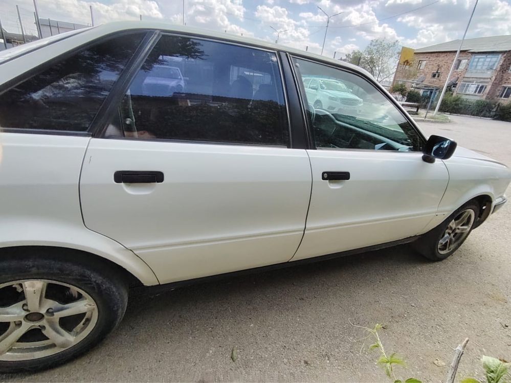 Продам Audi 80 B4