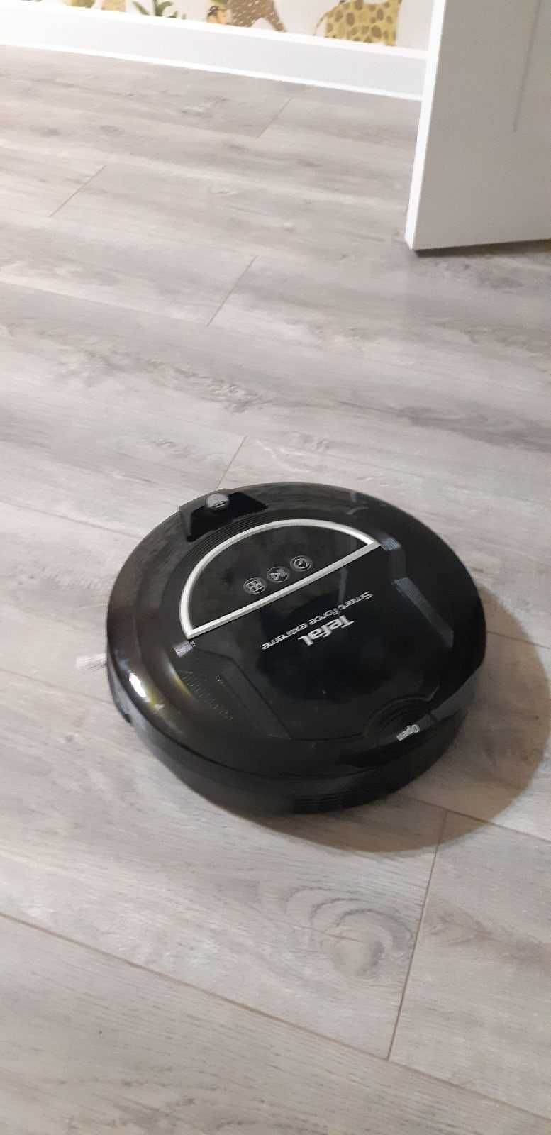Робот пылесос Tefal