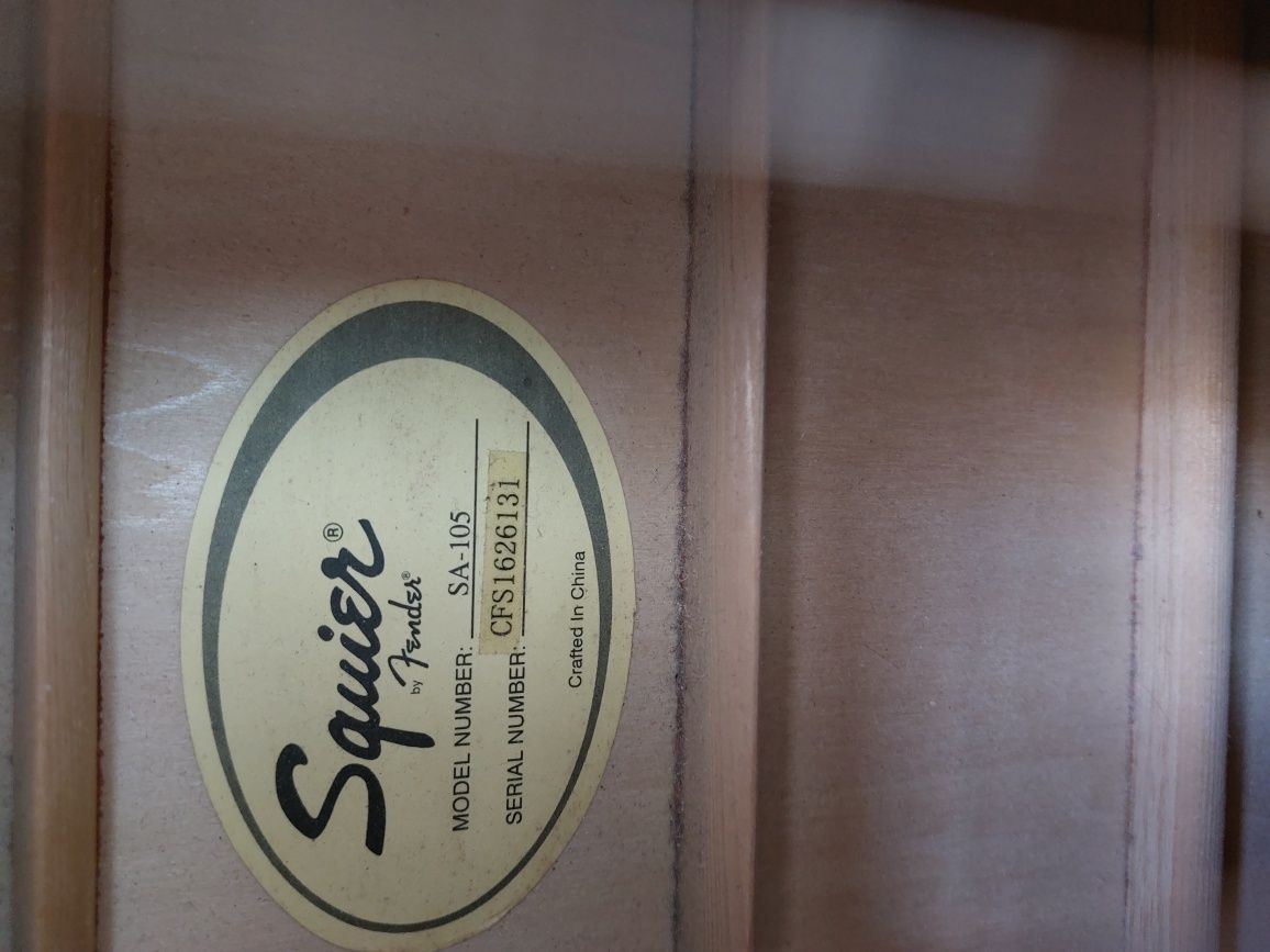 Продам акустическую гитару Fender