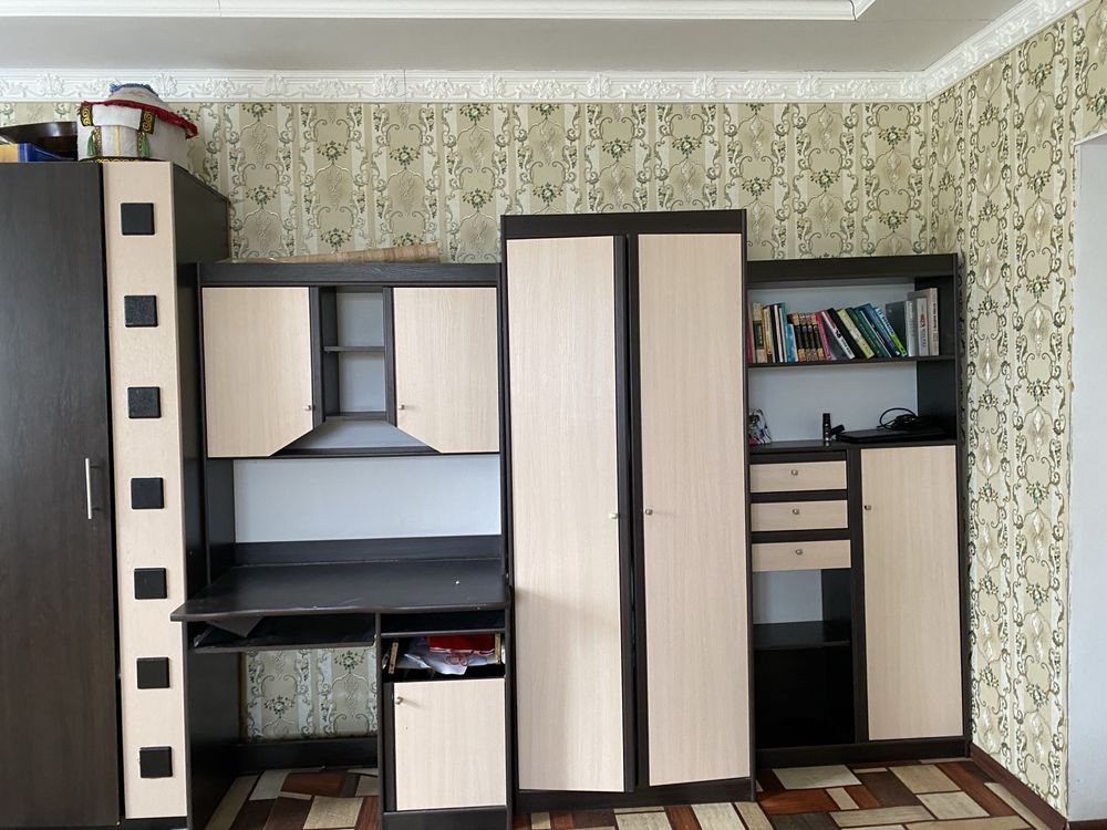Продам шкаф,комп.стол и полка