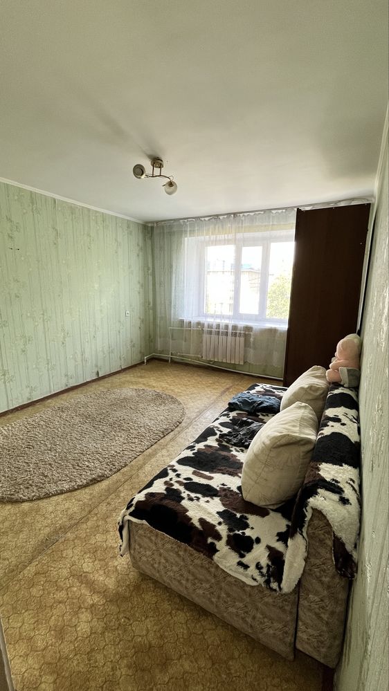 Продам 1км кв по ул. Сатпаева.
