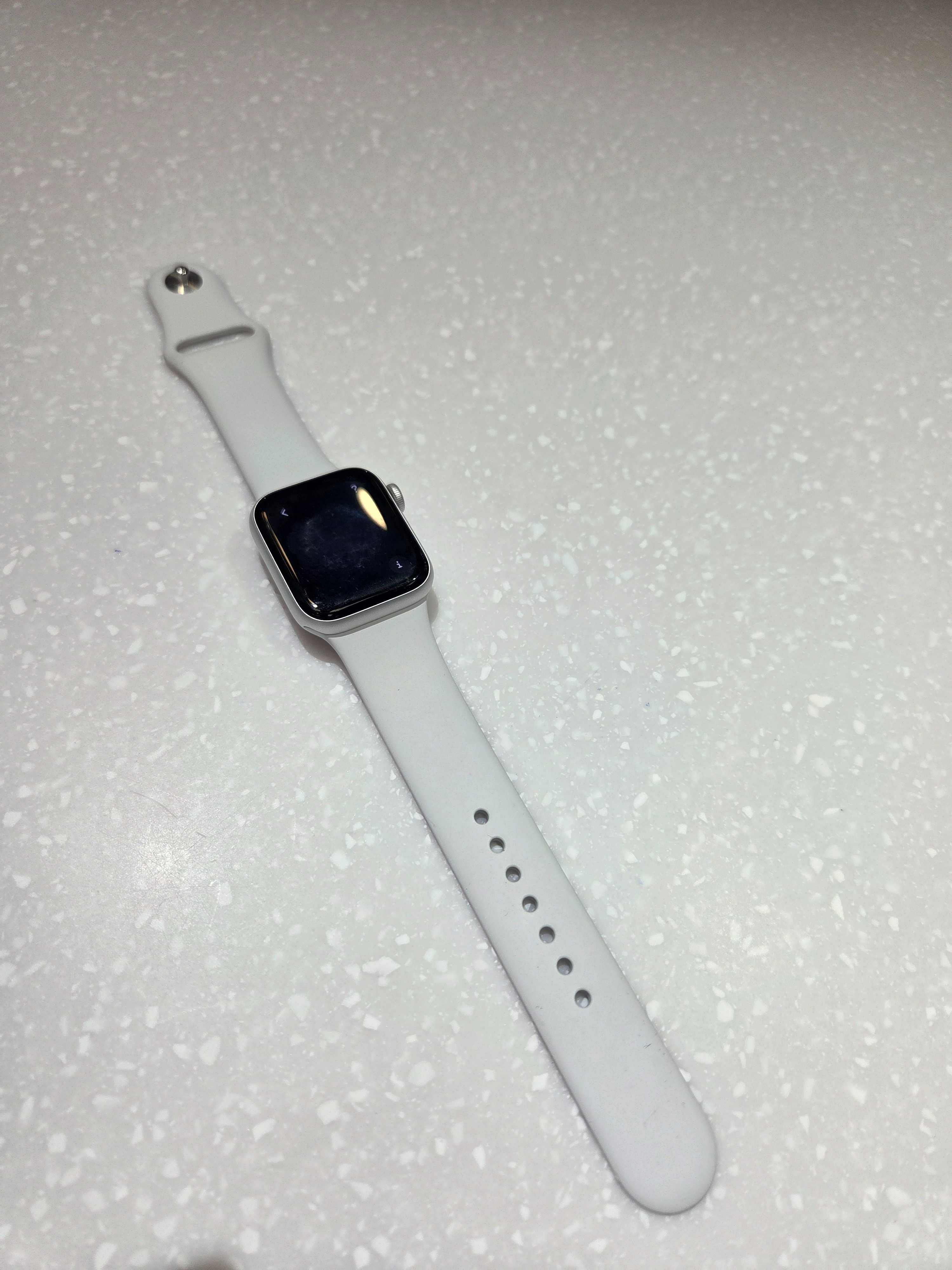 Смарт часы Apple