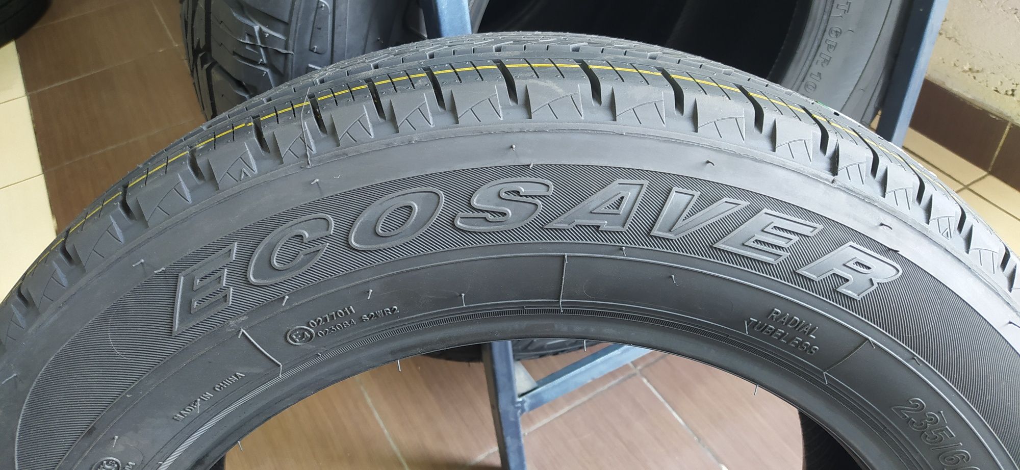 Rapid 215/70R16 ECOSAVER 100H