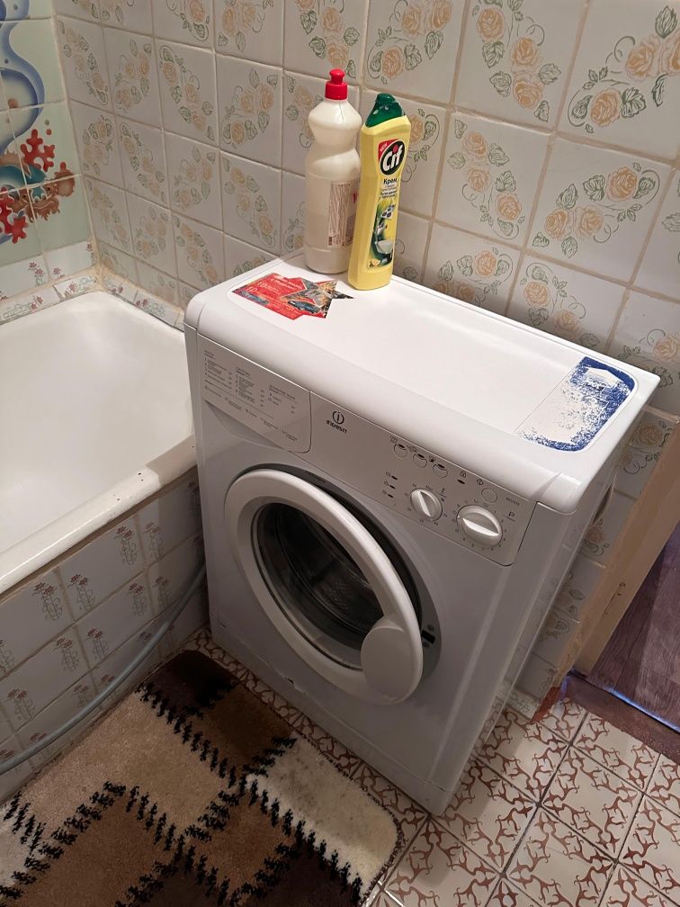 Продам квартиру на 1м этаже, Михайл. 1/2, 2 комн,  зем уч. 8 сото