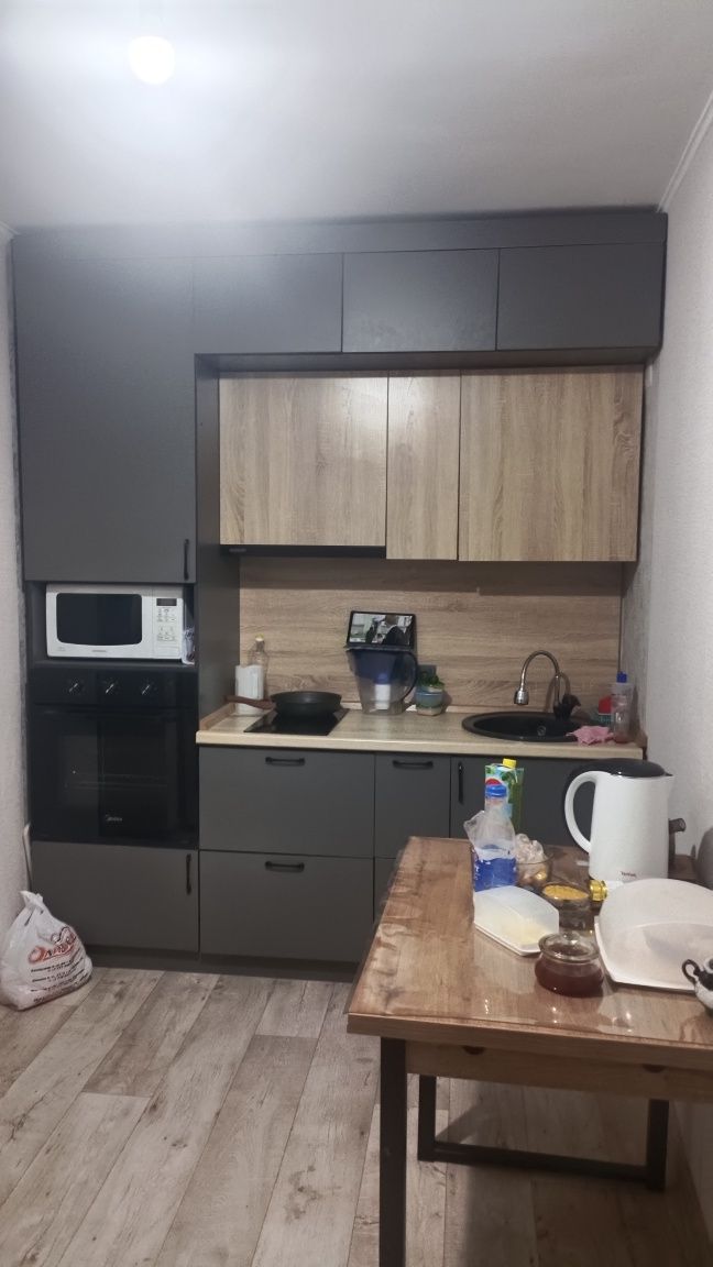 Продается кухонный гарнитур