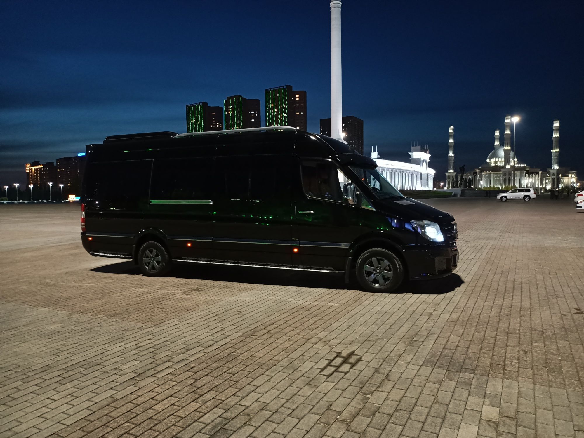 Пассажирские перевозки Аренда микроавтобуса Бус Спринтер VIP