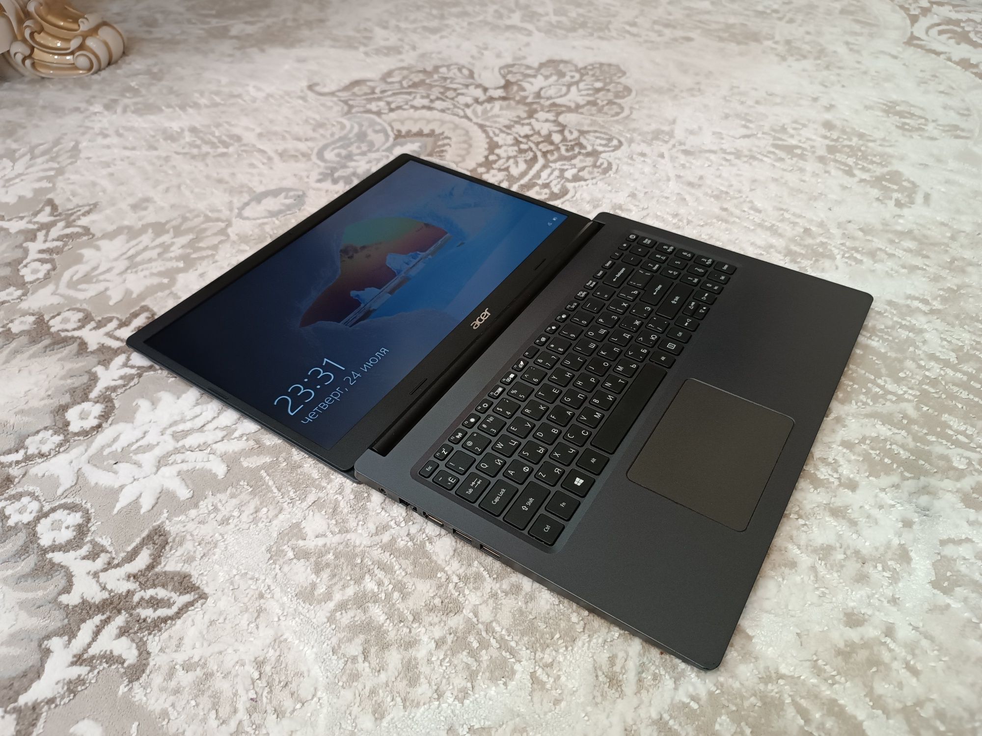 Ноутбук ACER Core i3-7020 + Документы.