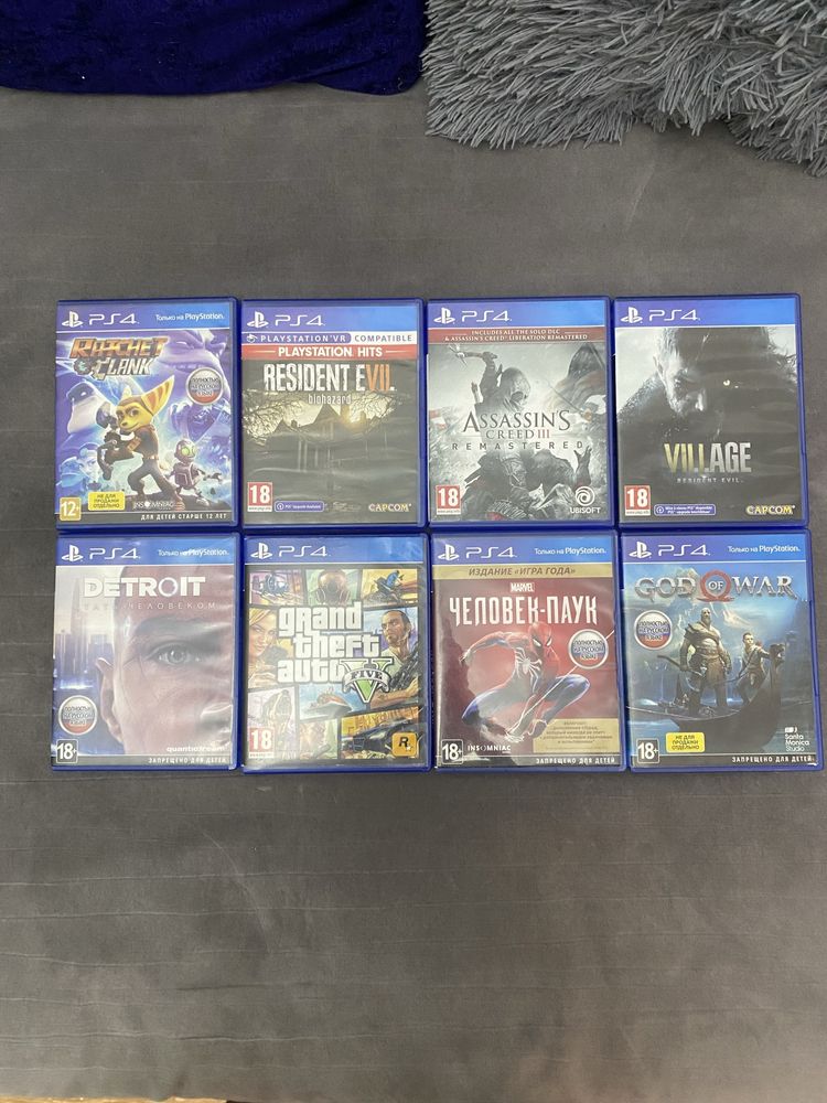 Sony PlayStation 4 pro | 2 геймпада | 11 игр |