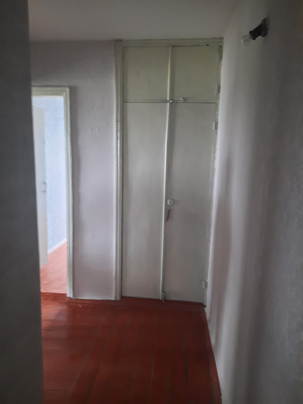 Продам 2 комнатную квартиру в центре