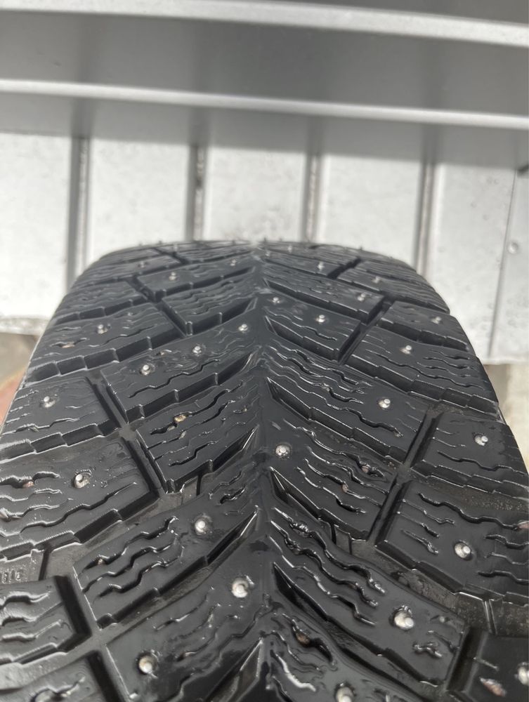 Шины резина. Michelin x ice north 4
