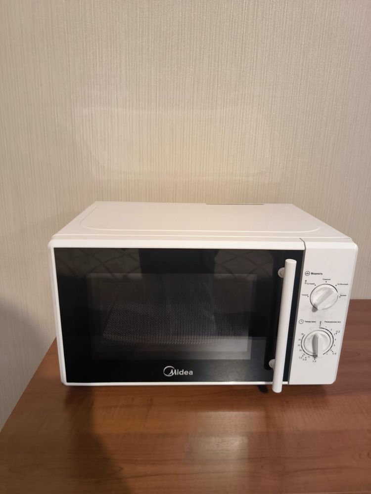 Микроволновка Midea новая