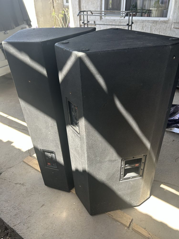 продам JBL SRX 725