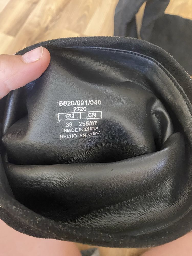 продам хорошкб обувь