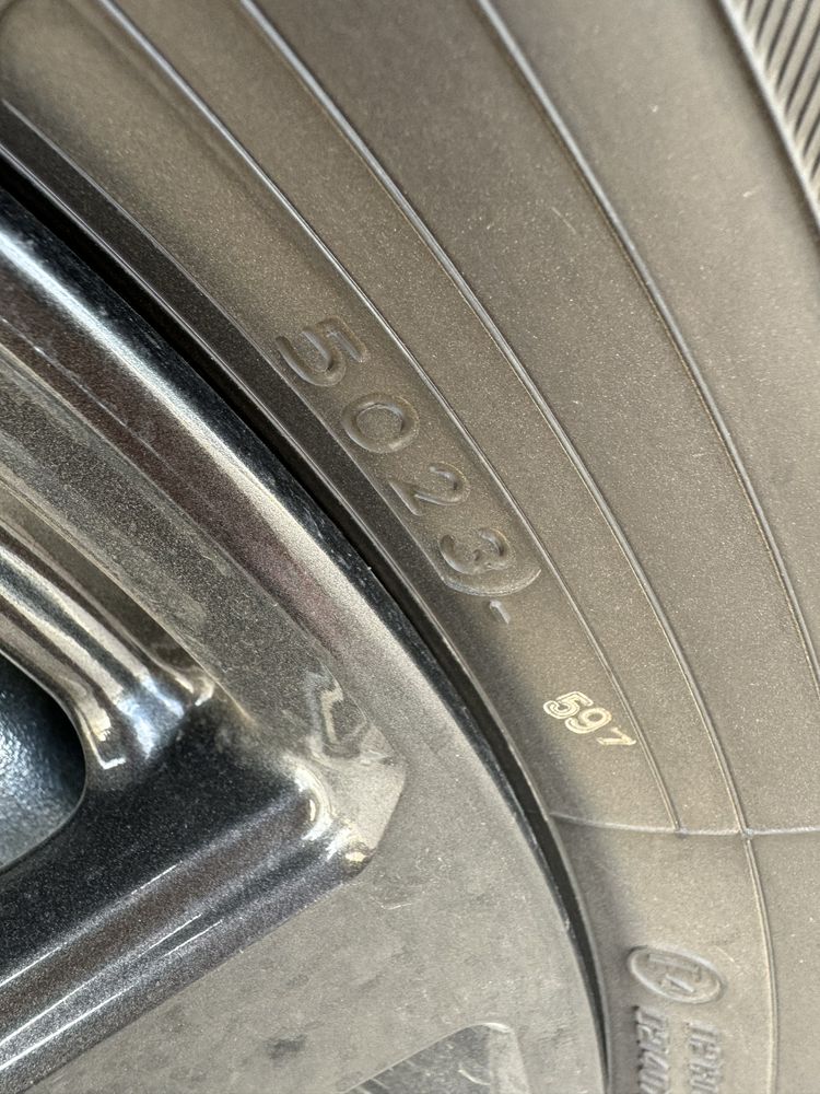 Шины Yokohama 245/70 R18 4 шт