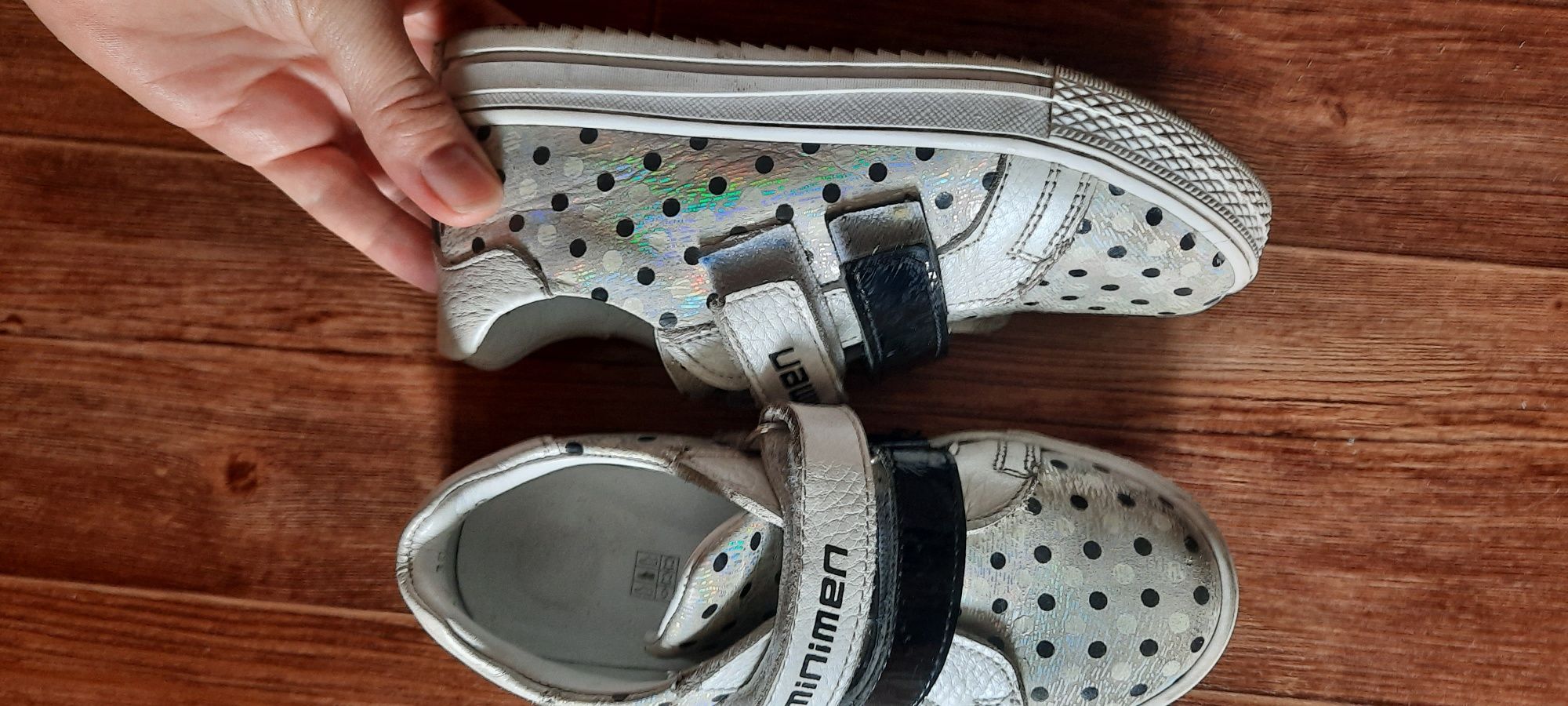 Сапоги осенние 31р. , кеды minimen  30р, skechers 30р.