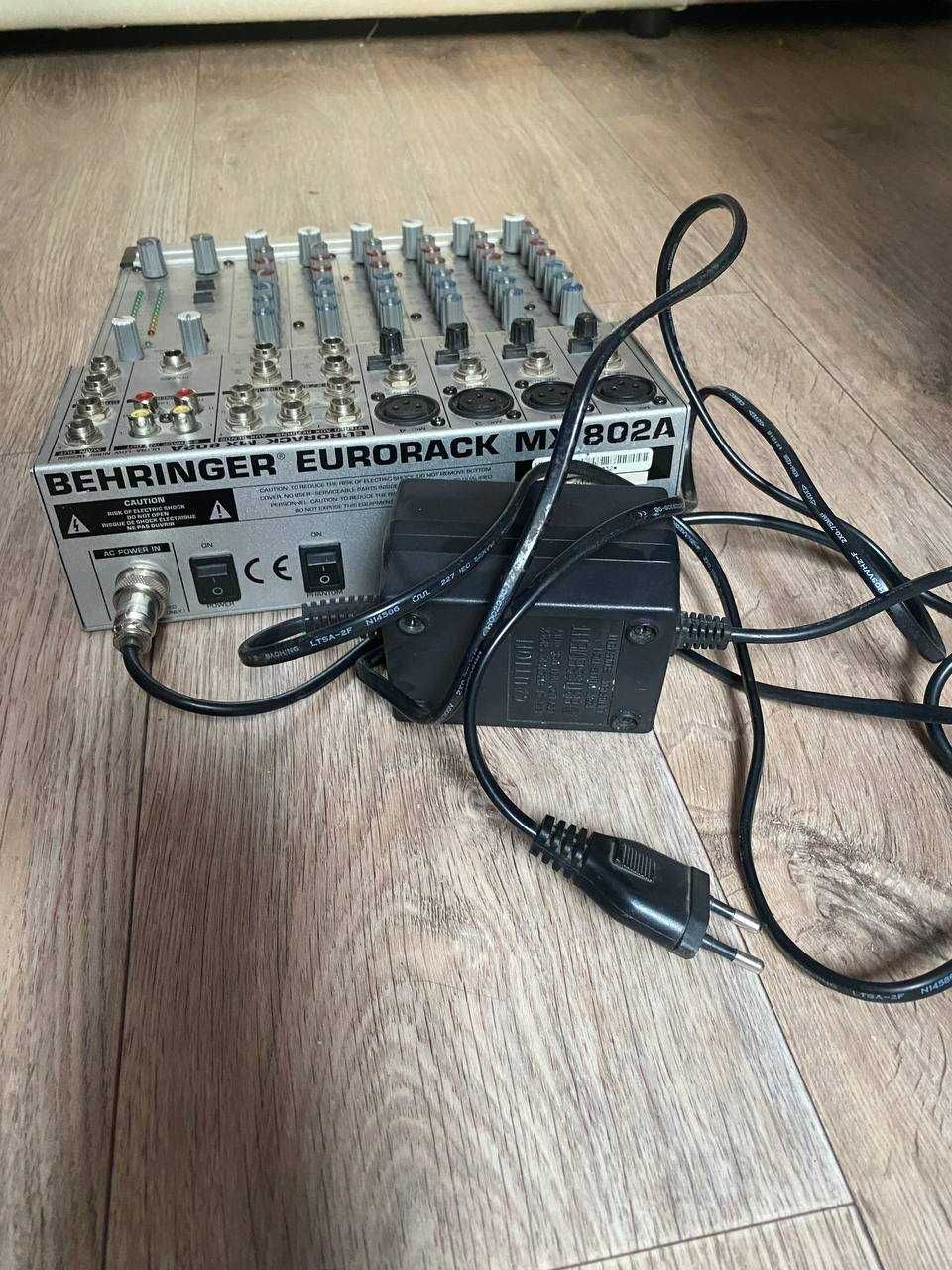 Микшерный пульт Behringer Eurorack MX 802A