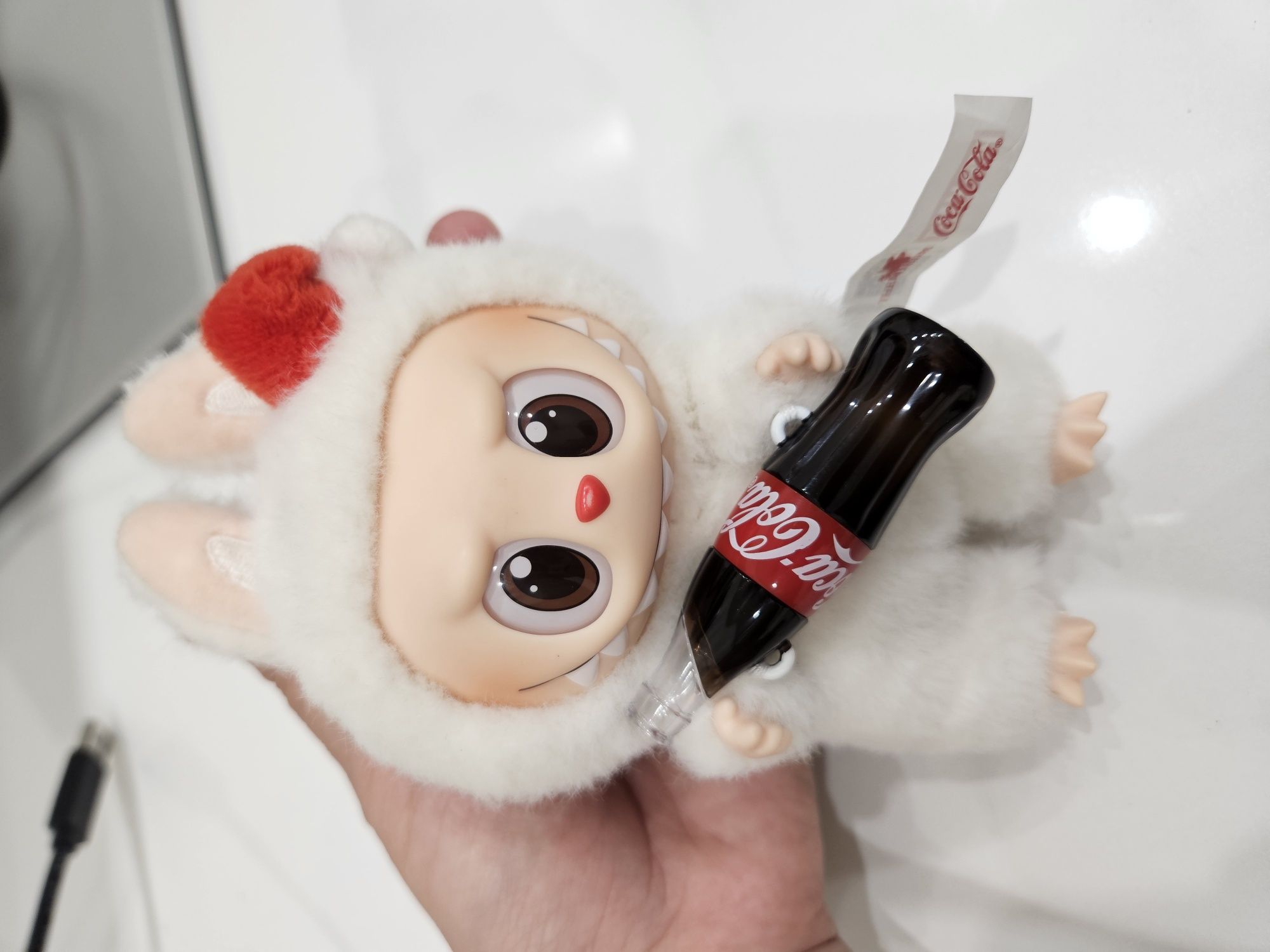Лабубу coka cola