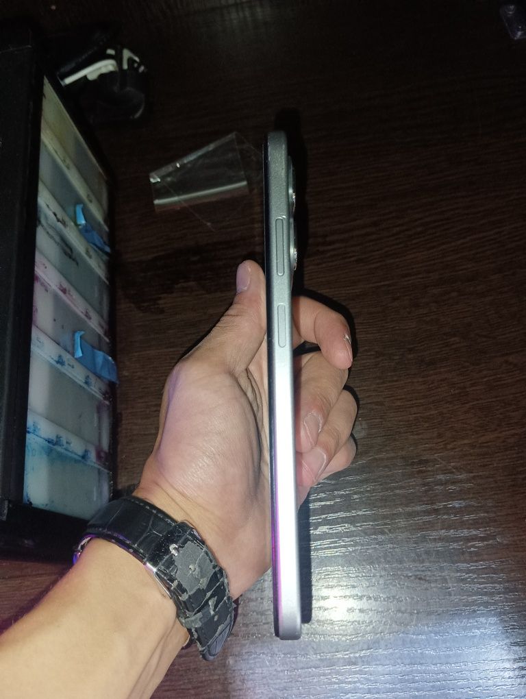 Infinix HOT 50 i