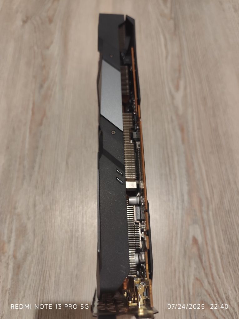 Продам видеокарту rx 5500xt 4gb