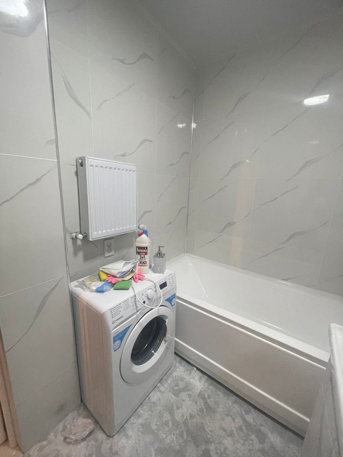 Сдается  2 х комн квартира  в аренду
ЖК Арман қала 11 эт, 60 кв
Имеетс
