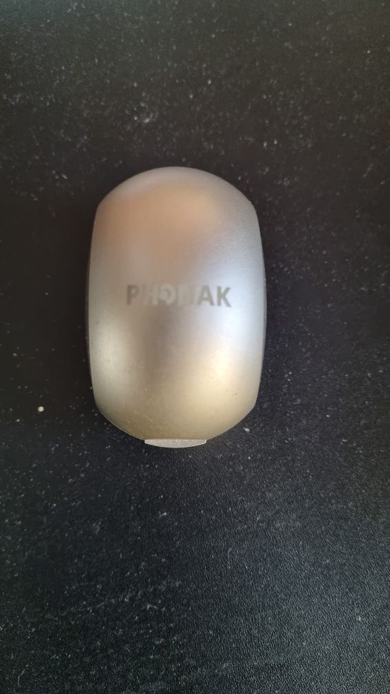Продам слуховой аппарат Phonak