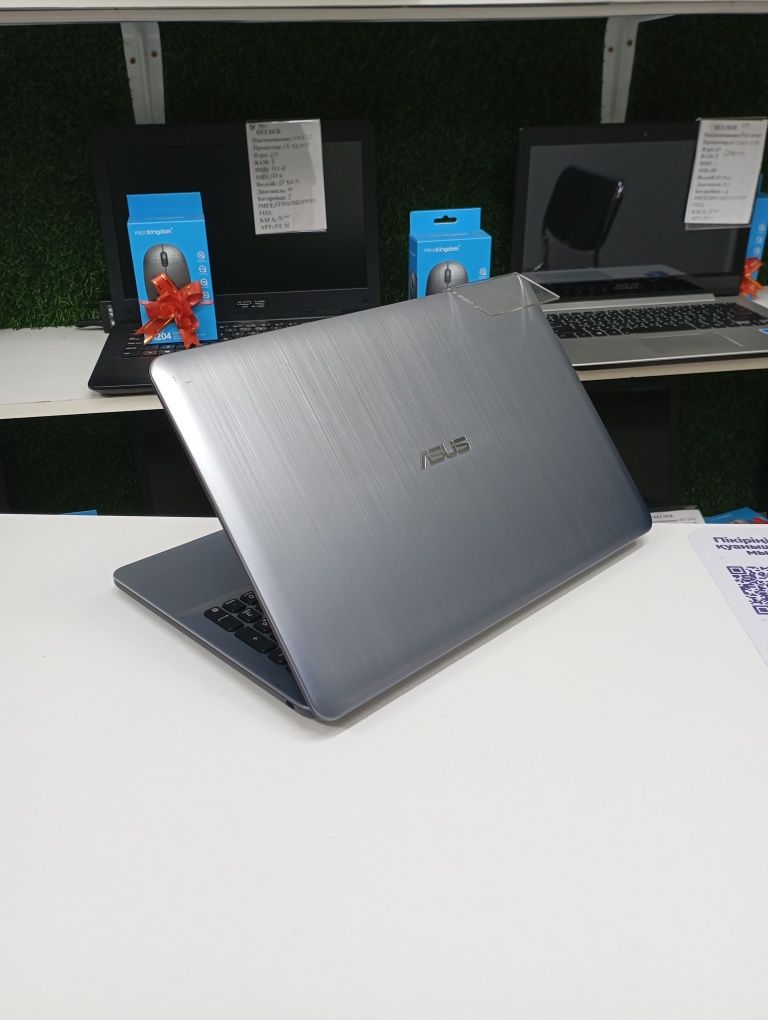 Гарантия бюджетный ноутбук Asus  X541 SC Celeron N3060