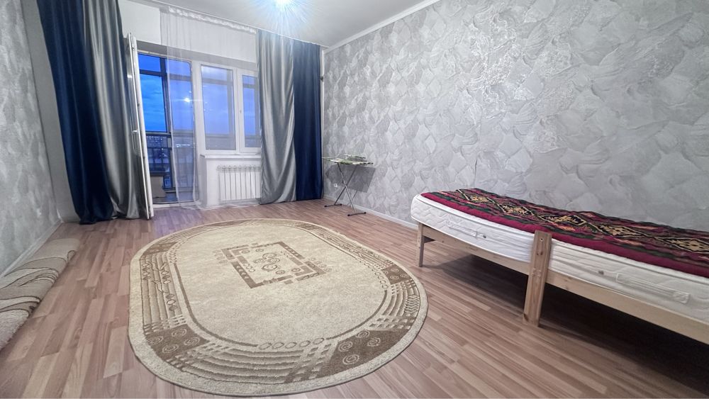 Сдаеться 10-24. 2х комн квартира на долгий срок