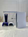Продам PS5 1tb с двумя джойстиками