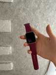 Продам apple watch SE в хорошем состоянии