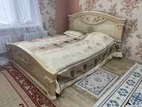 Продам спальный гарнитур