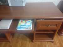 Продам компьютерный стол