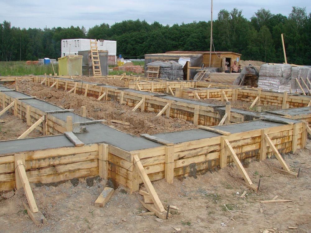Заводской бетон для фундамента, с доставкрй
