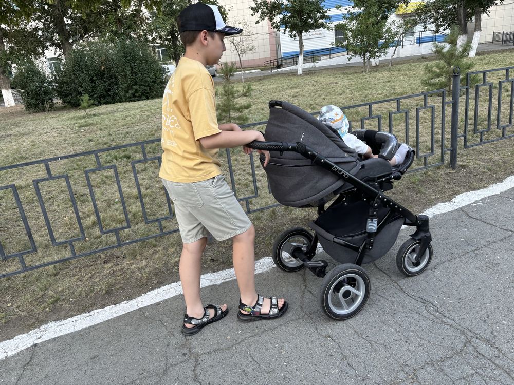 Продам Коляску BRUNO 2в1