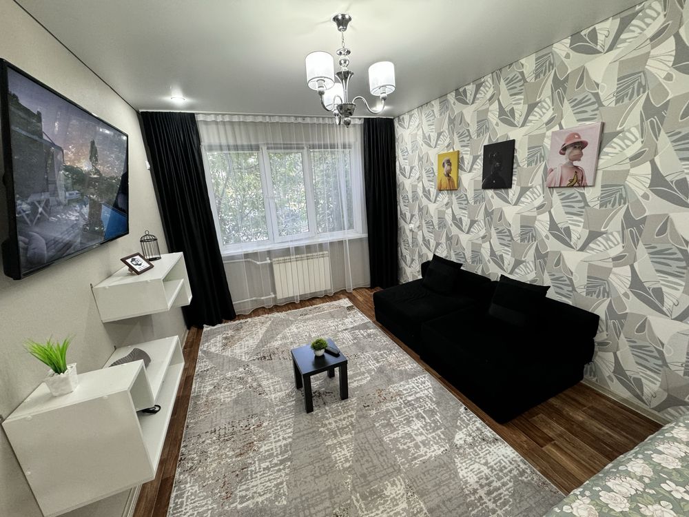 Сдам 1 ком кв в центре города бульвар Абая (smart tv)