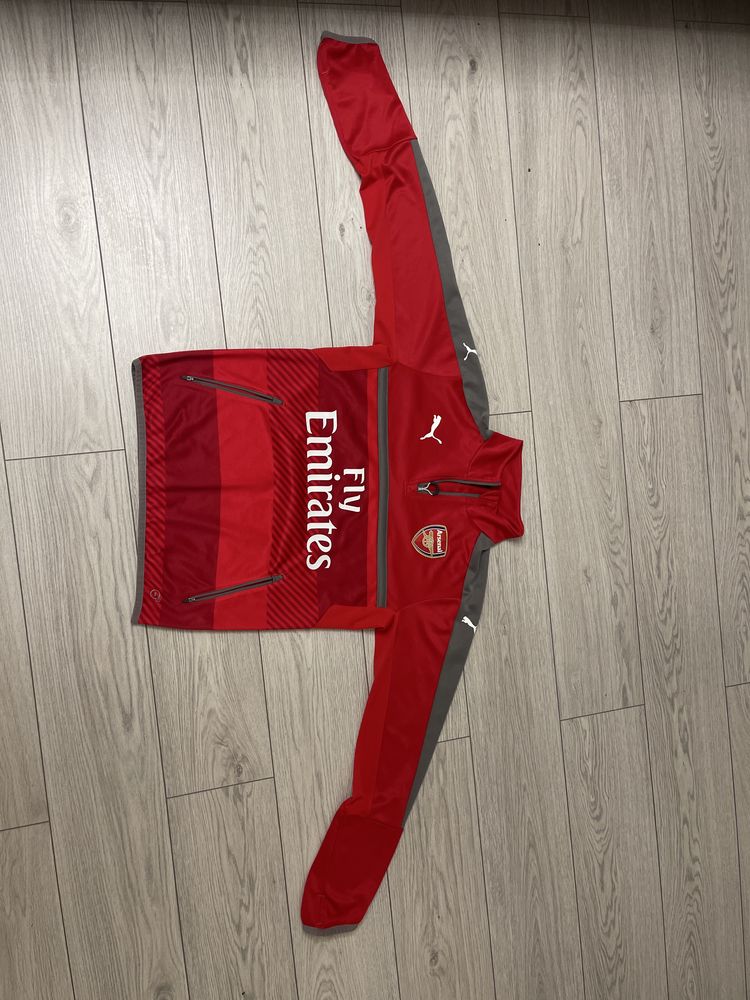 Кофта Arsenal-Puma. красная