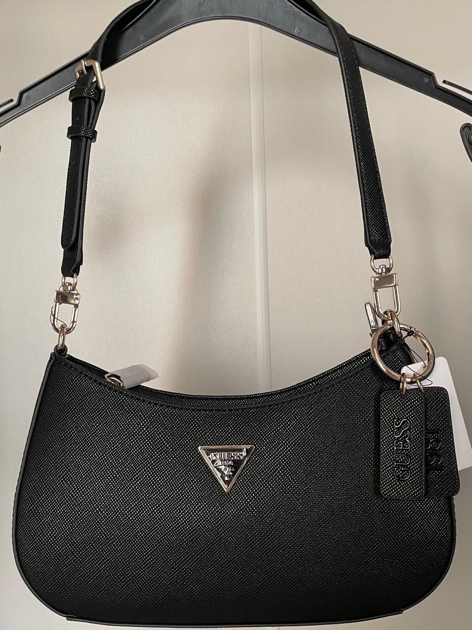 Сумка женская новая Guess продаётся.