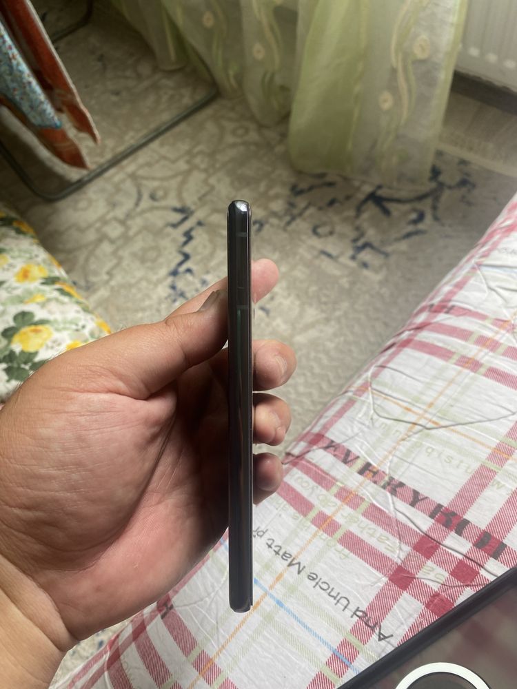 Samsung S21 срочно продам