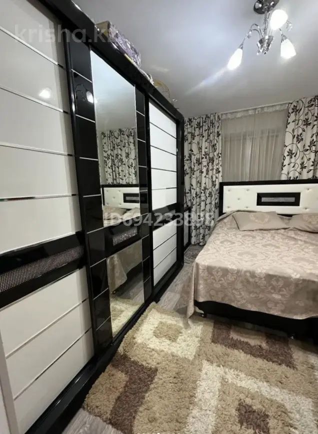 Продам квартиру 4 комнатную
