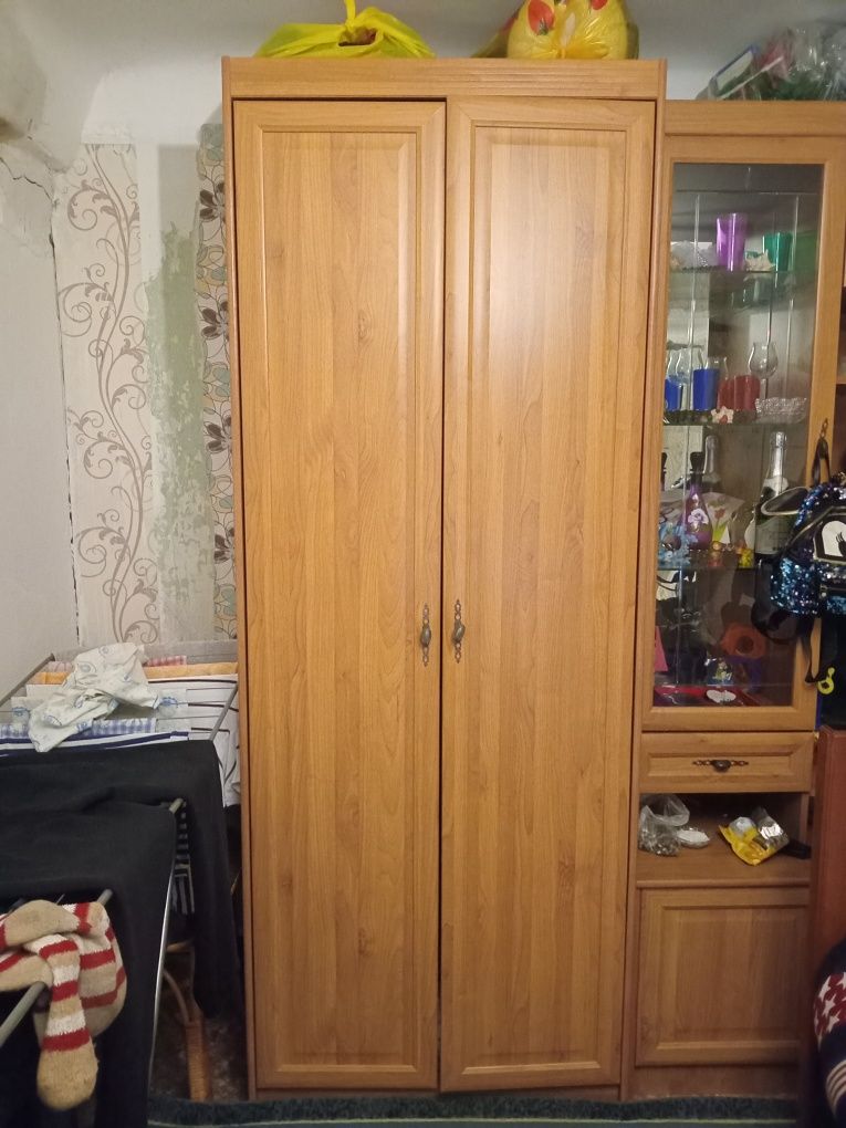 Продам мебель комната