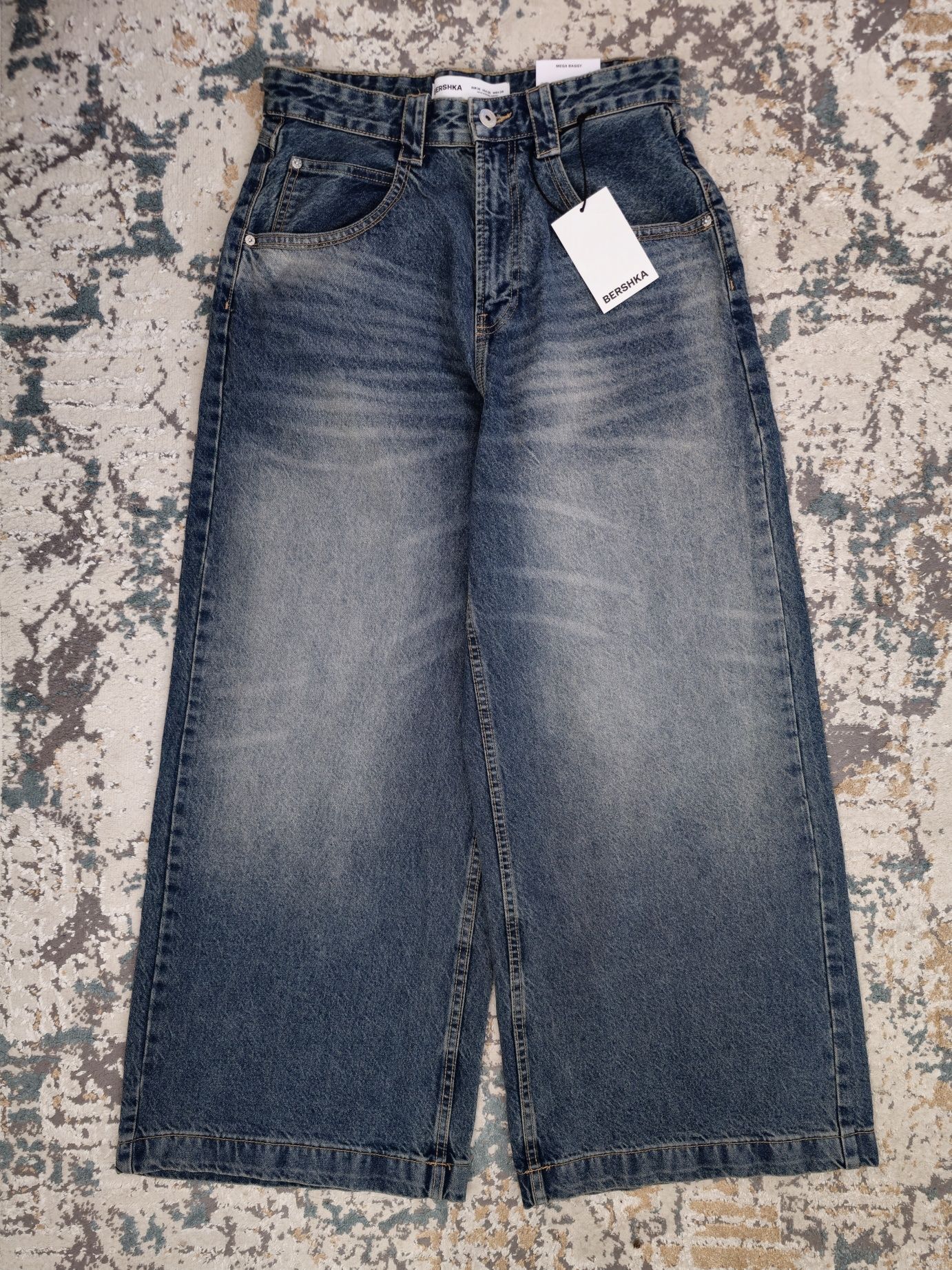 Джинсы Bershka Mega Baggy