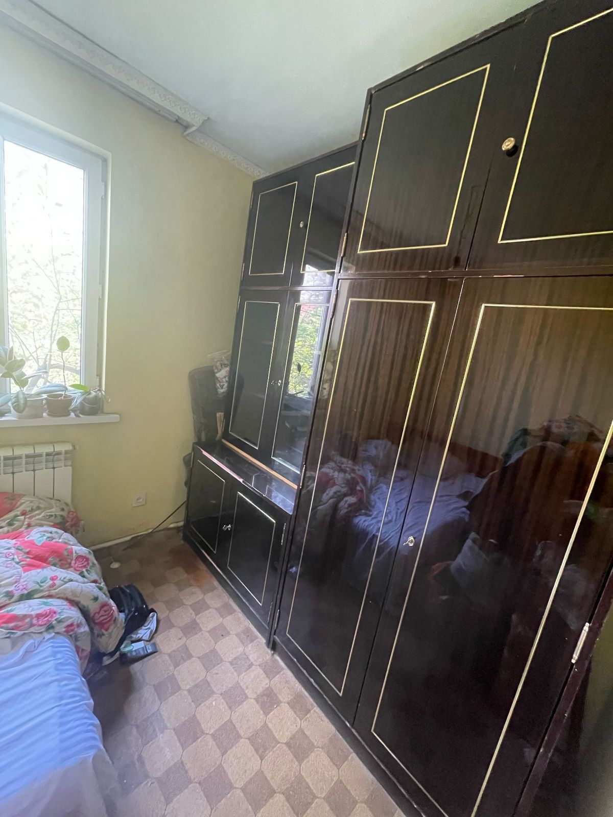 Продам несколько шкафов