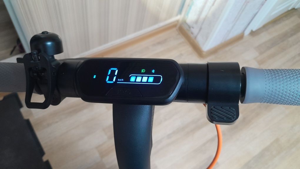 Сомакат Ninebot.